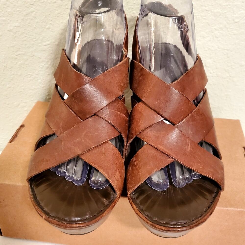 Sz 8/39 BORN Brown Leather Covered Platform Wedge Boho Cross Strap Sandals - Picture 4 of 9